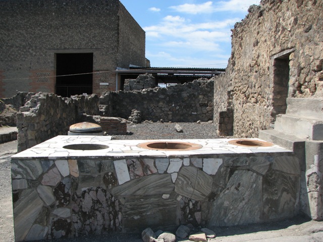 Wine bar, Pompeii 2007